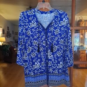 Susan Graver Royal Blue Floral Top